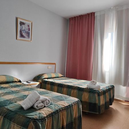 Hostal Restaurante Venta Del Barro La Puebla de Hijar Extérieur photo